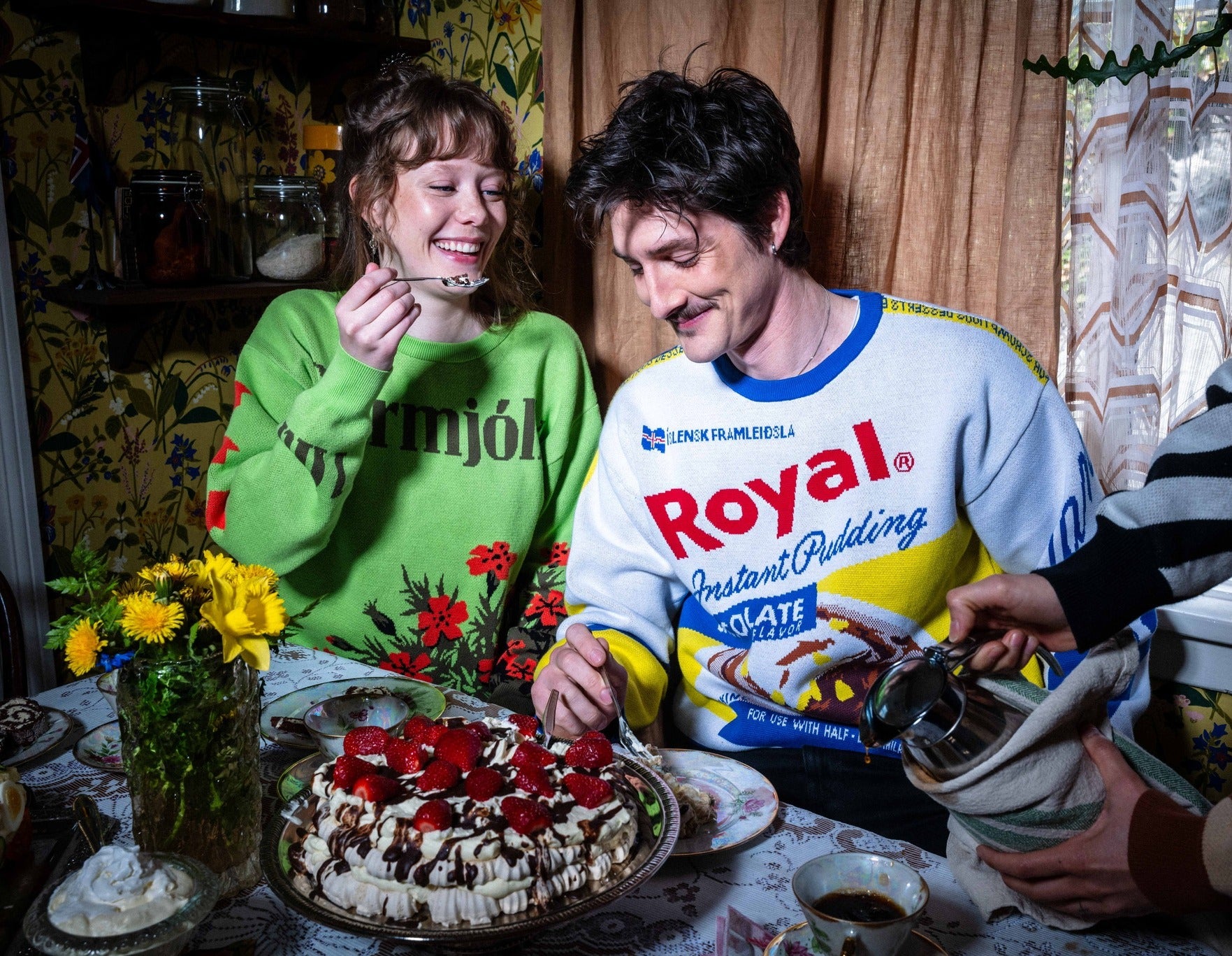 Umbúðir Royal Pudding Prjónuð Peysa